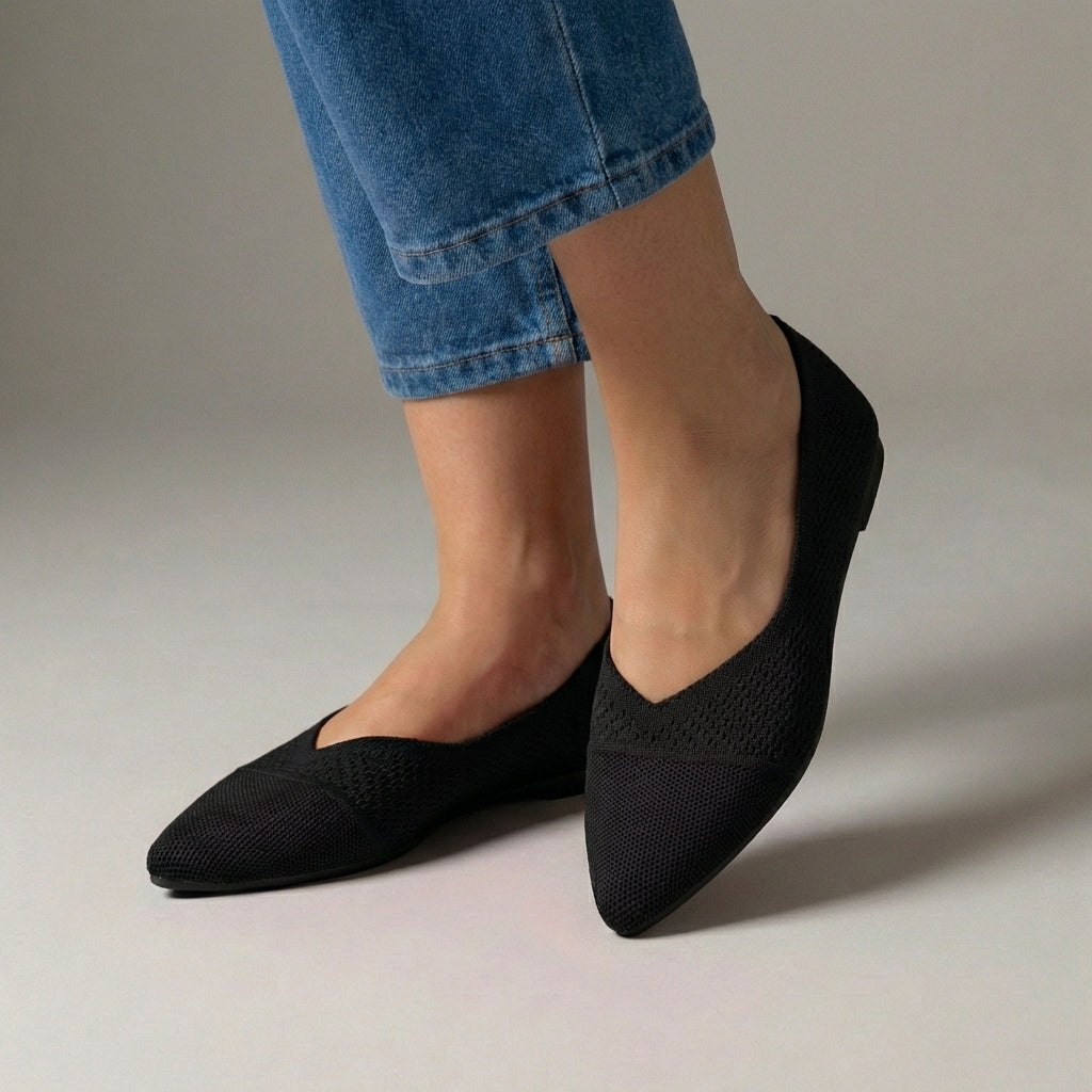 Elegant Pointed Toe Knit Slip-On Flats with Textured V-Cut Vamp