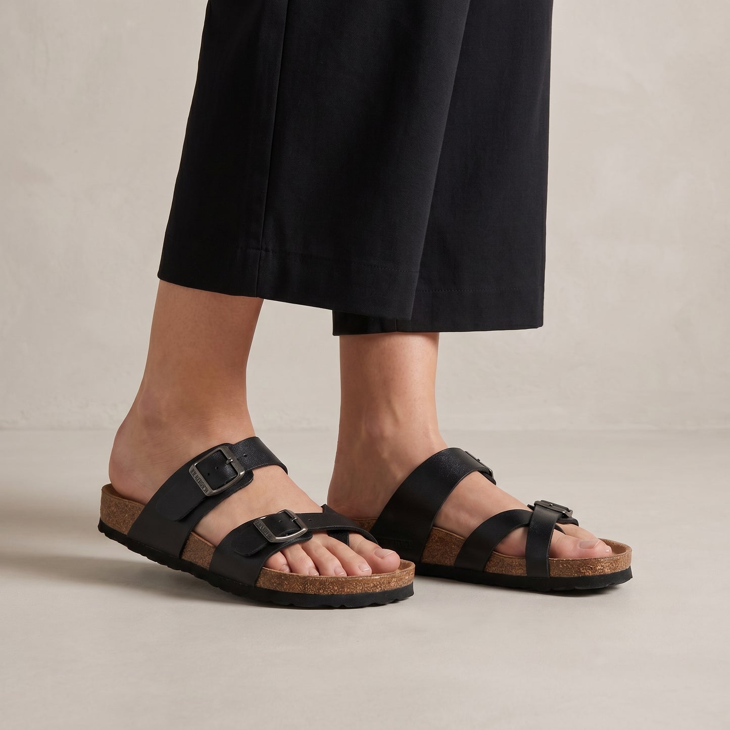 Ergonomic Adjustable Strap Sandals with Contoured Footbed and Grip Outsole