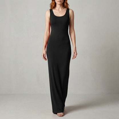 Valentina Rossi Sleeveless Scoop Neck Maxi Dress with Body-Skimming Silhouette