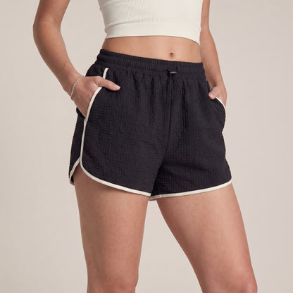 Relaxed Wide-Leg Woven Sports Shorts with Contrast Trim and Slit Hem