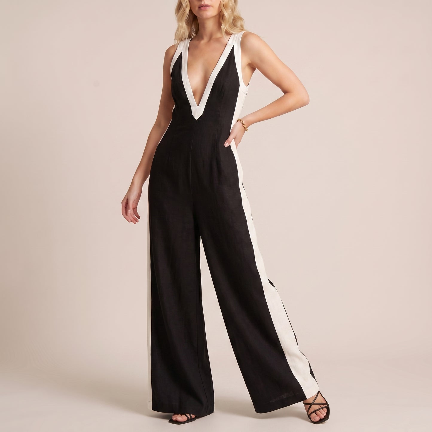 Textured Wide-Leg V-Neck Jumpsuit with Bold Contrasting Panels