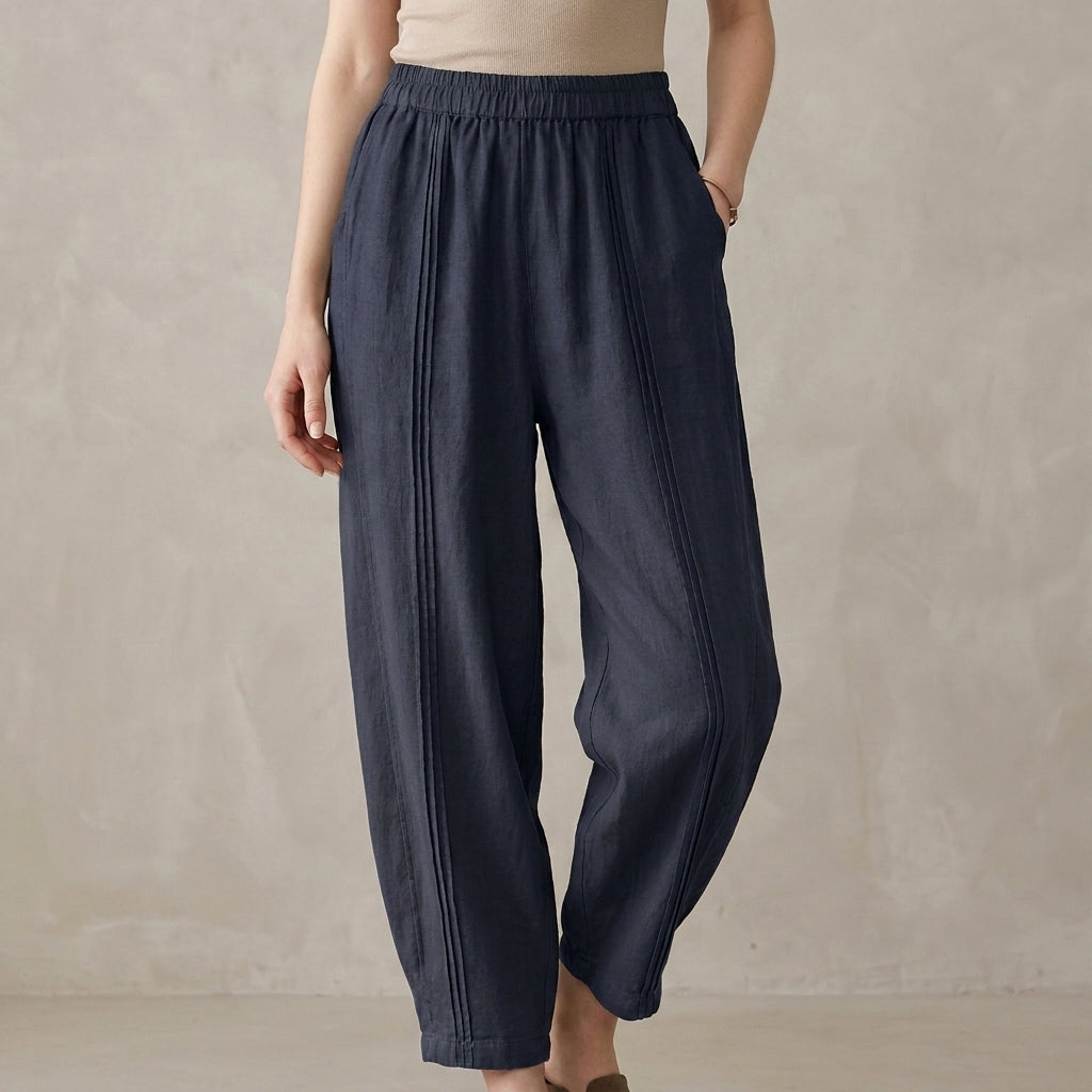 Effortless Harem Trousers with Relaxed Tapered Silhouette