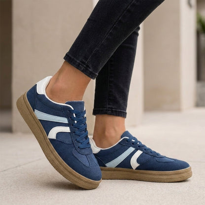 Women's Structured Low-Top Sneakers with Textured Animal Print Accents