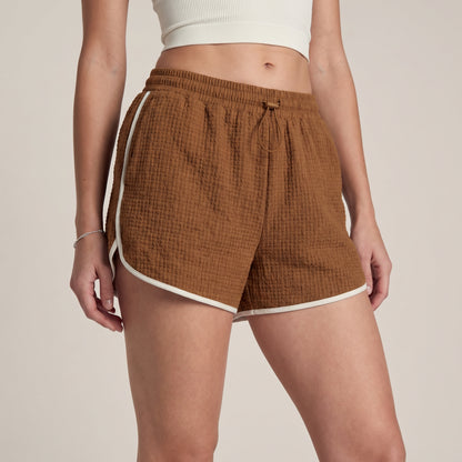 Relaxed Wide-Leg Woven Sports Shorts with Contrast Trim and Slit Hem