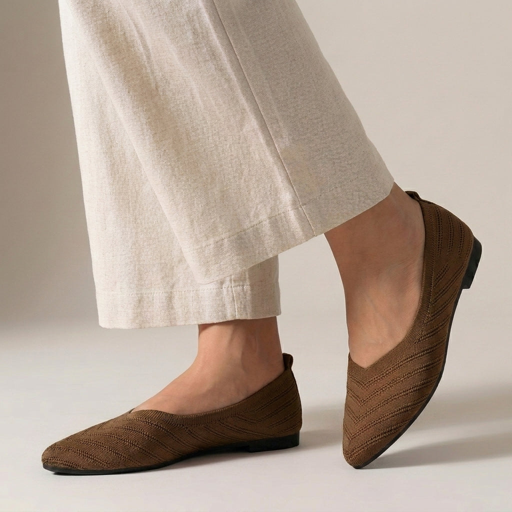 Ribbed Knit Pointed-Toe Flats with V-Cut Silhouette
