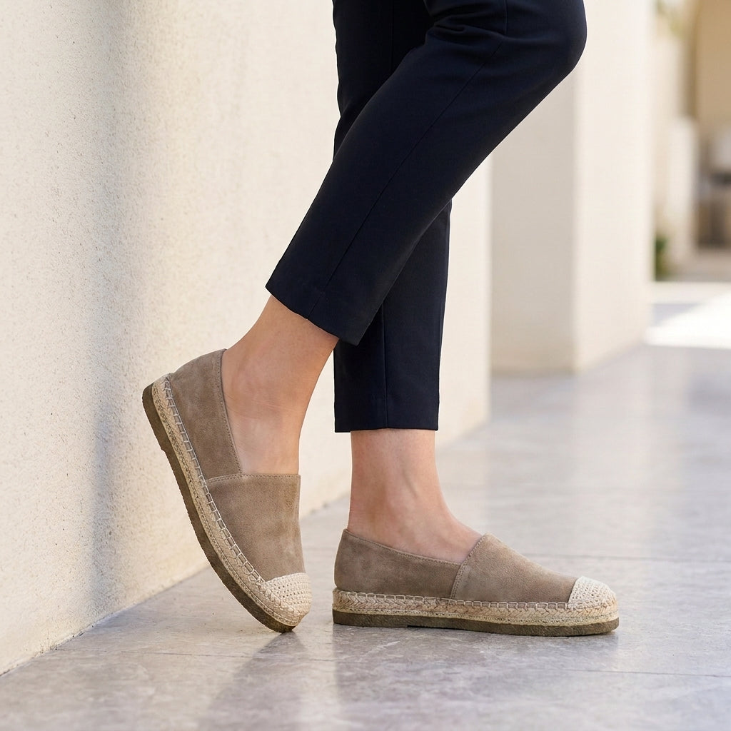 Retro-Inspired Soft-Touch Slip-On Loafers with Braided Midsole and Contrast Stitching