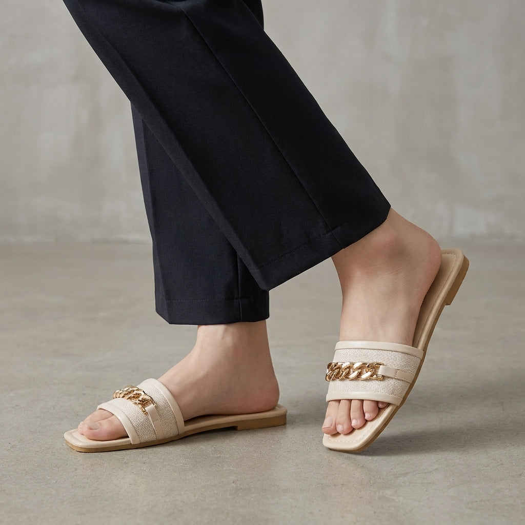 Minimalist Chain Strap Slide Sandals with Elegant Coastal Resort Styling