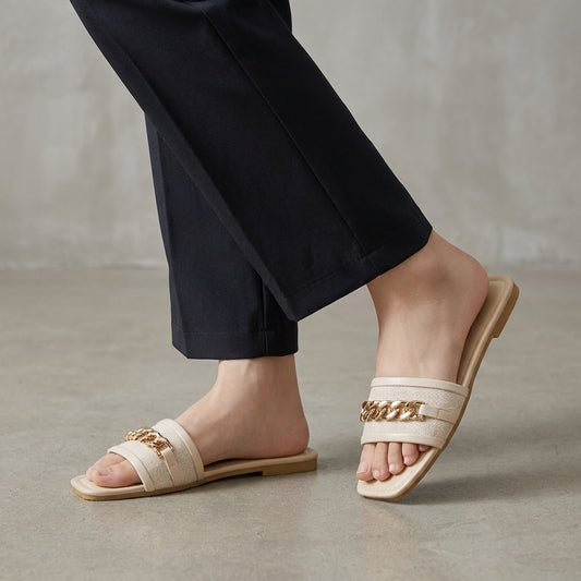 Minimalist Chain Strap Slide Sandals with Elegant Coastal Resort Styling