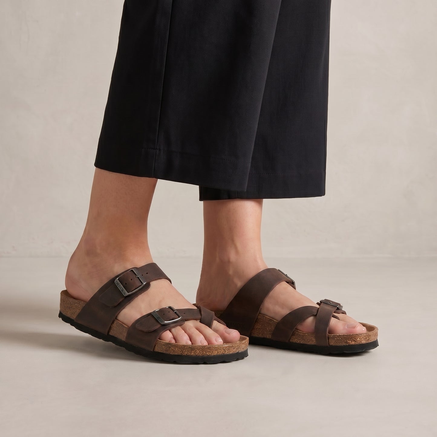 Ergonomic Adjustable Strap Sandals with Contoured Footbed and Grip Outsole
