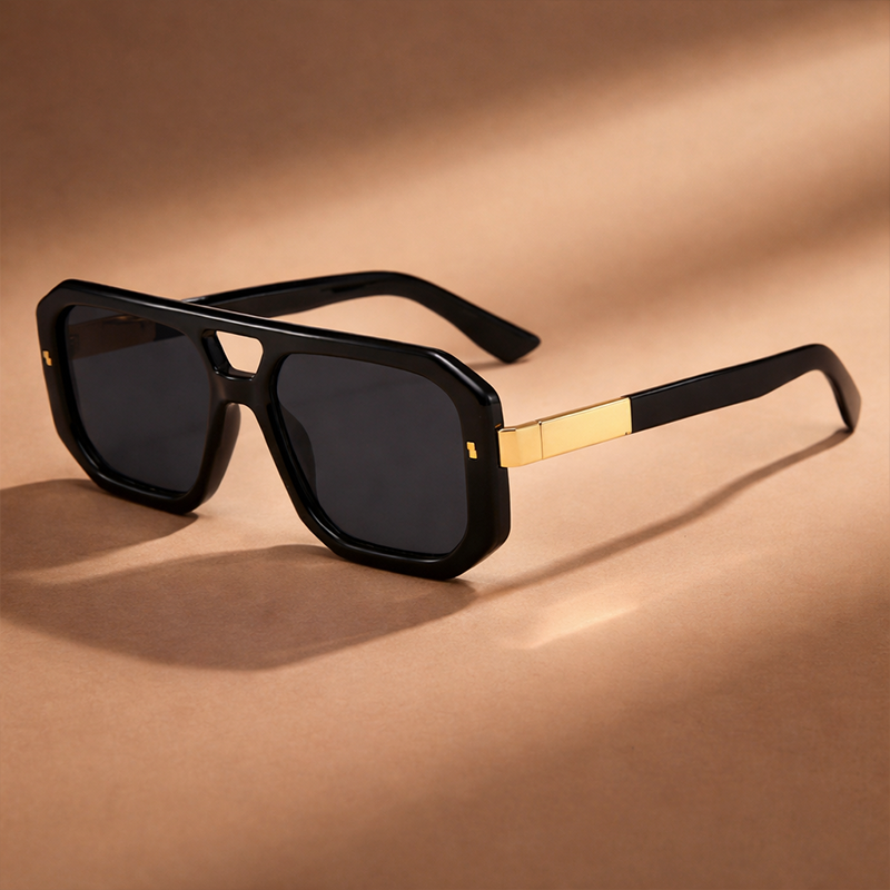 Oversized Geometric Sunglasses with Double Bridge and Metallic Detail