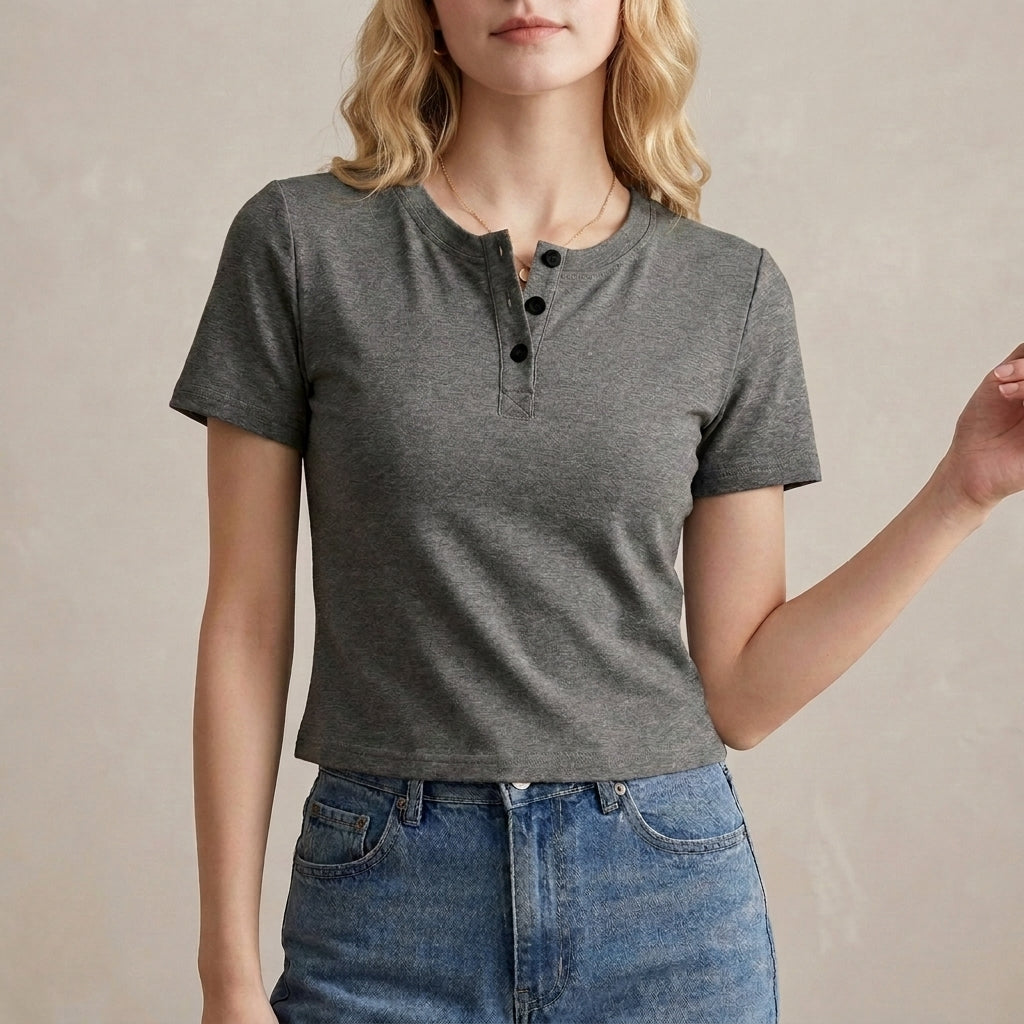 Fitted Cropped Henley Top with Ribbed Neckline and Button Placket