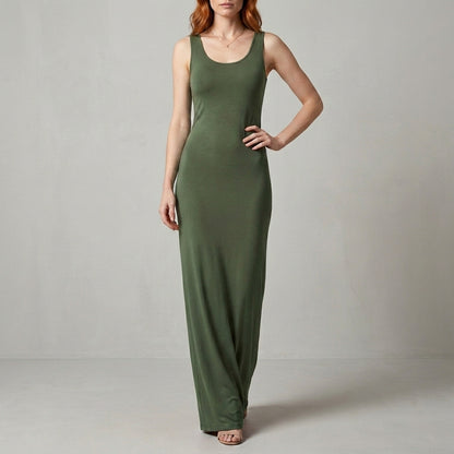 Valentina Rossi Sleeveless Scoop Neck Maxi Dress with Body-Skimming Silhouette