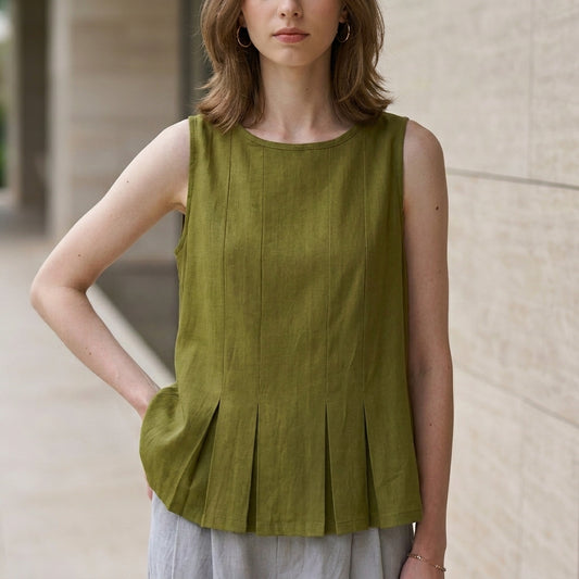 Pleated Sleeveless Blouse with Relaxed Feminine Silhouette