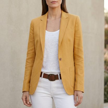 Tailored Single-Breasted Blazer with Classic Lapel and Patch Pockets