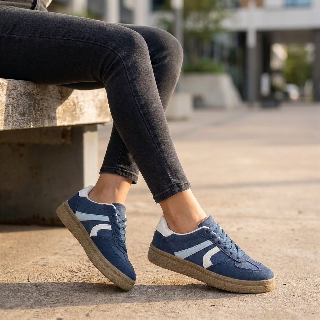 Women's Structured Low-Top Sneakers with Textured Animal Print Accents