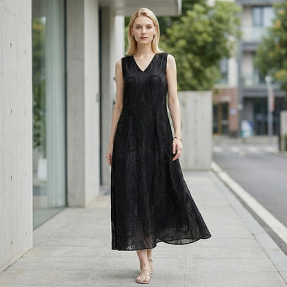 Jacquard Sleeveless Maxi Dress with Elegant Flowing Silhouette