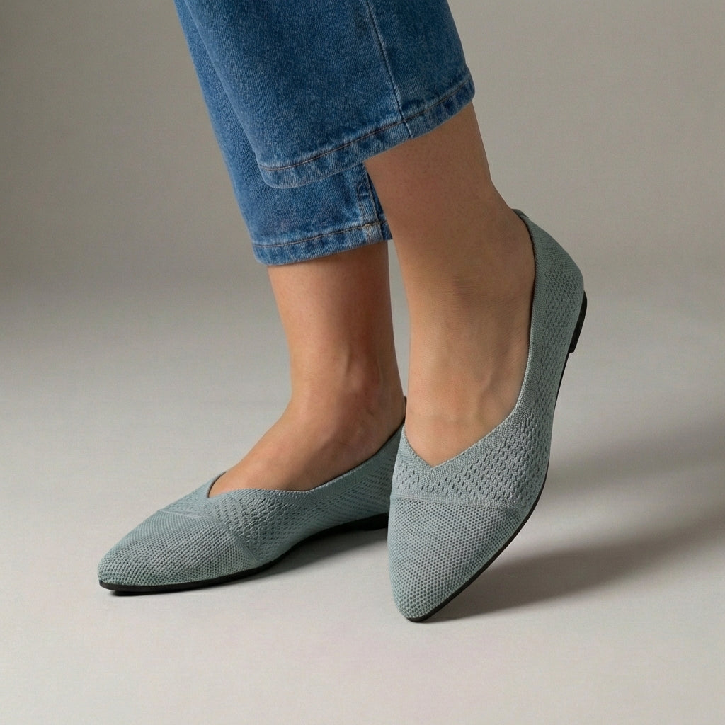 Elegant Pointed Toe Knit Slip-On Flats with Textured V-Cut Vamp
