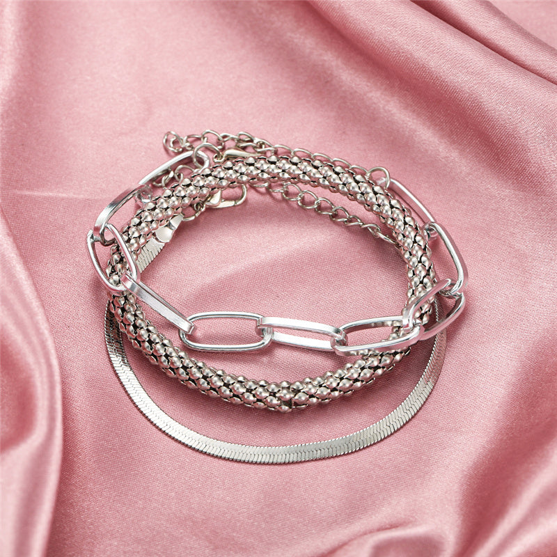 Women's Chain Bracelet - Thick Link Design - Elegant & Modern - Versatile Fashion Accessory