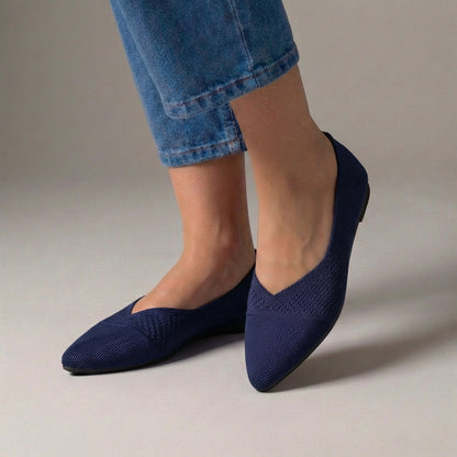 Elegant Pointed Toe Knit Slip-On Flats with Textured V-Cut Vamp
