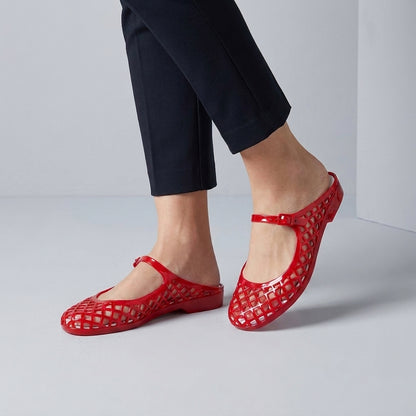 Structured Mary Jane Flat Sandals with Geometric Hollow-Out Lattice