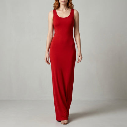 Valentina Rossi Sleeveless Scoop Neck Maxi Dress with Body-Skimming Silhouette