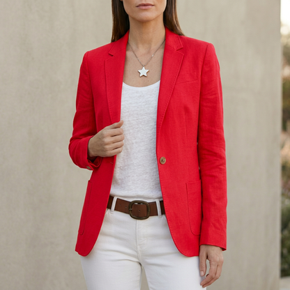 Tailored Single-Breasted Blazer with Classic Lapel and Patch Pockets