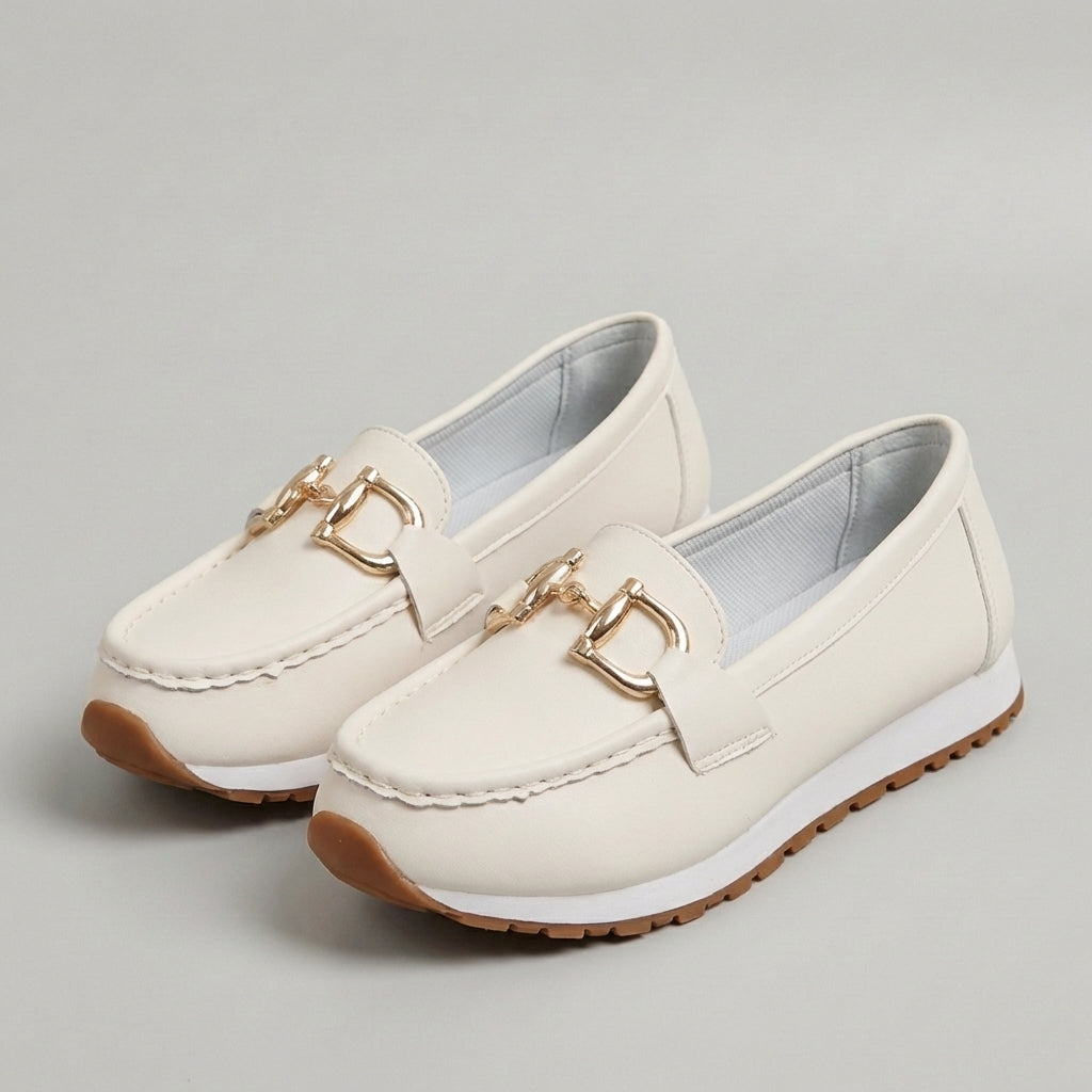 Sophisticated Slip-On Loafers with Signature Buckle and Platform Sole