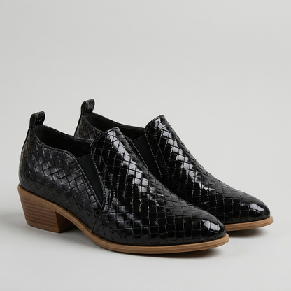 Embossed Glossy Oxford Shoes with Pointed Toe and Block Heel