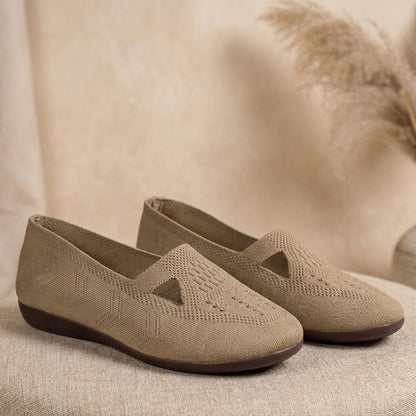 Fly-Knit Low-Cut Flats with Breathable Textured Knit and Hollow-Out Detailing