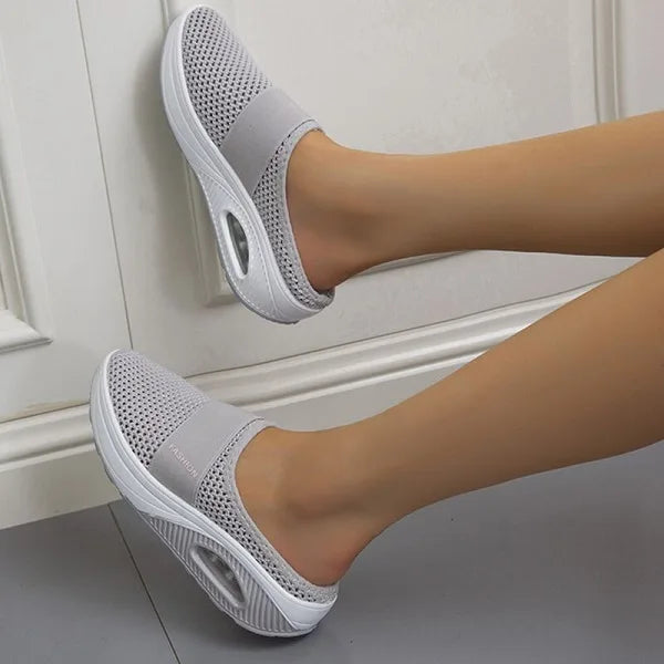 Orthopedic Breathable Mesh Slip-On Clogs