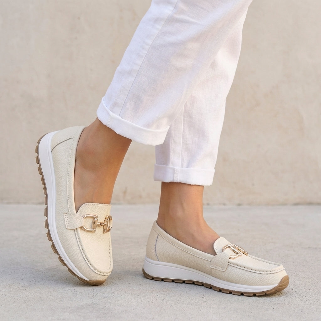 Sophisticated Slip-On Loafers with Signature Buckle and Platform Sole