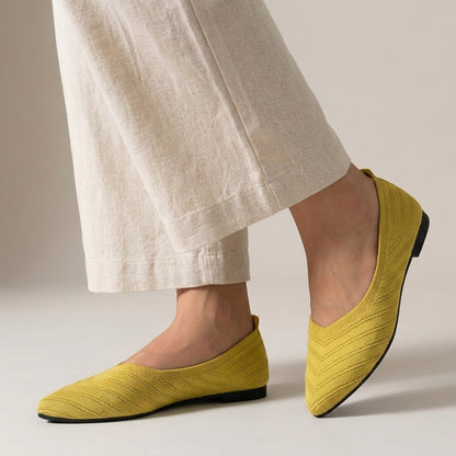 Ribbed Knit Pointed-Toe Flats with V-Cut Silhouette