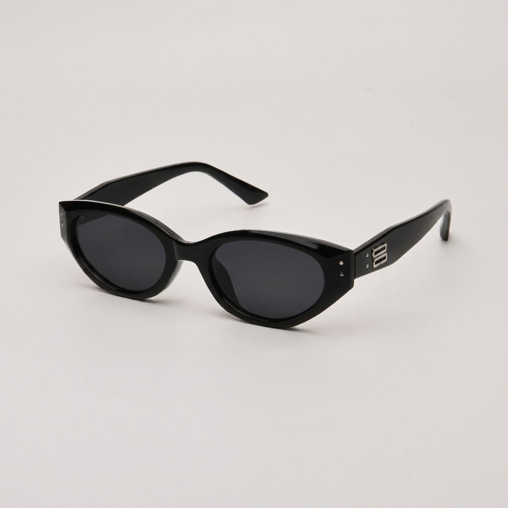 Retro-Inspired Cat Eye Sunglasses with Glossy Structured Frames