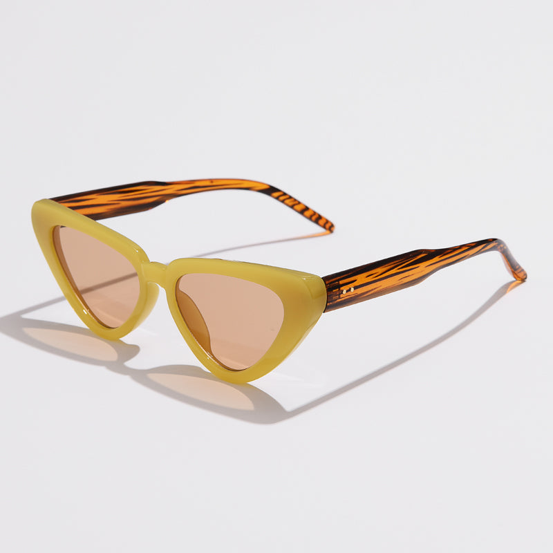Retro Cat-Eye Sunglasses with Glossy Frame and Patterned Temples