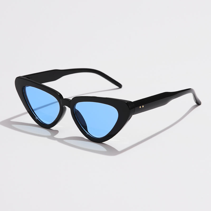 Retro Cat-Eye Sunglasses with Glossy Frame and Patterned Temples