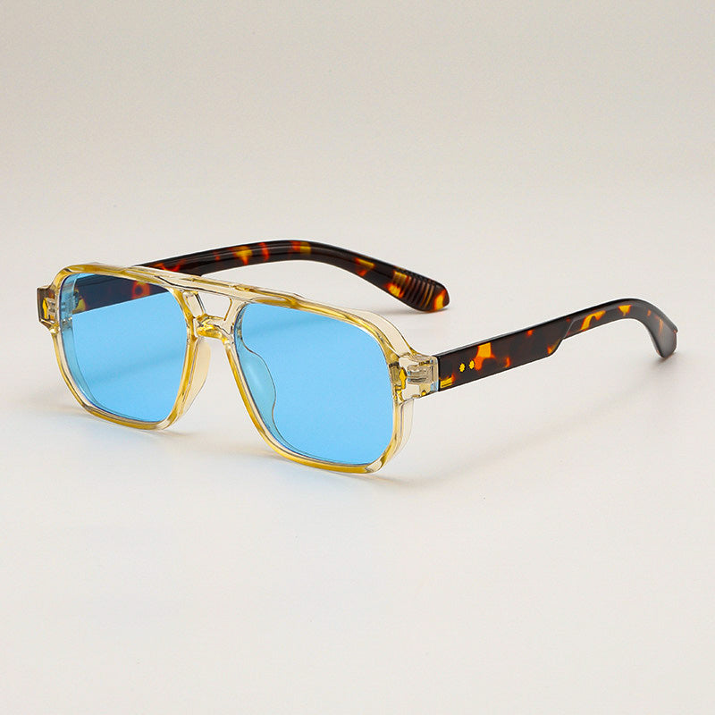 Oversized Retro-Inspired Sunglasses with Double Bridge and Metallic Accents
