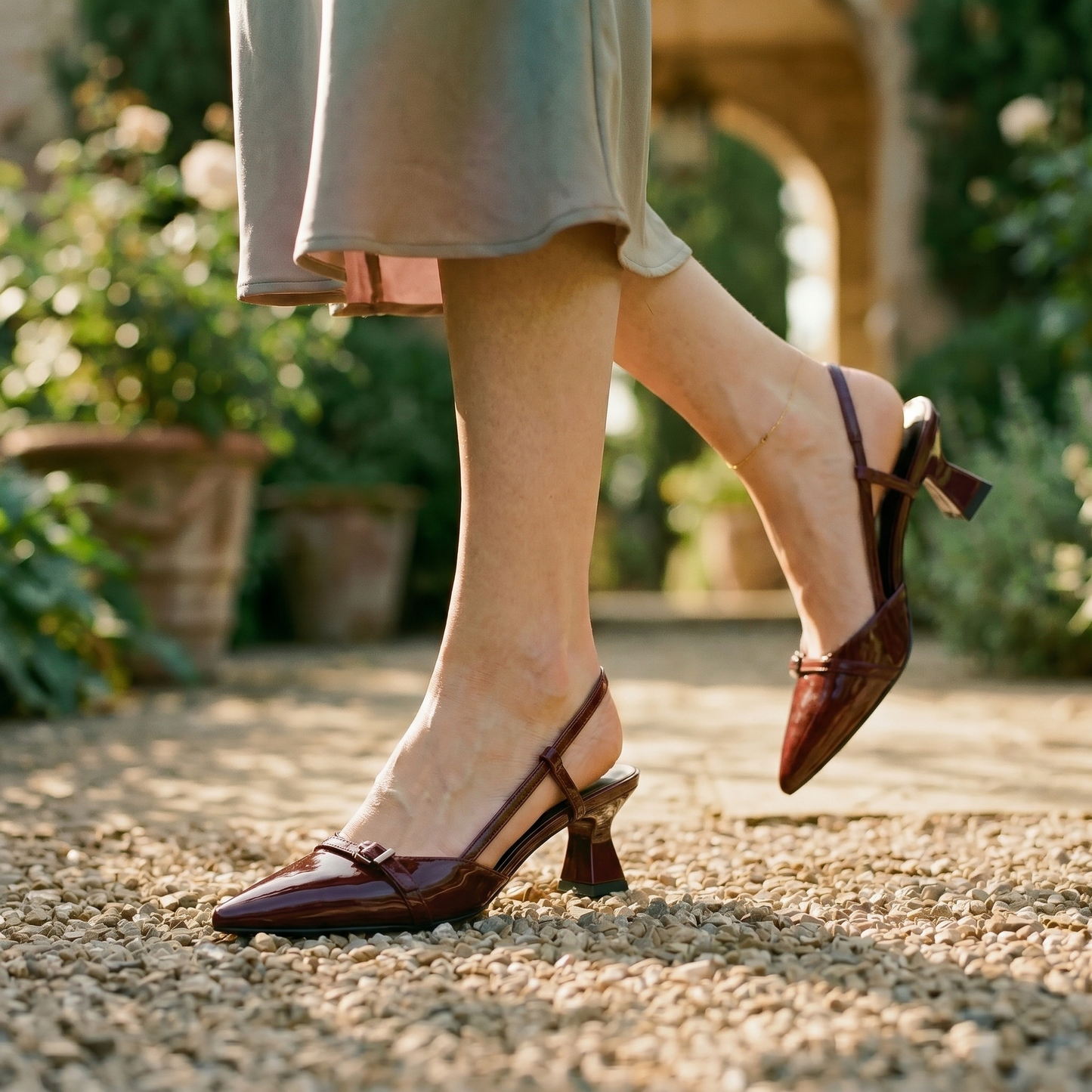 Refined Slingback Kitten Heel Pumps with Decorative Buckle