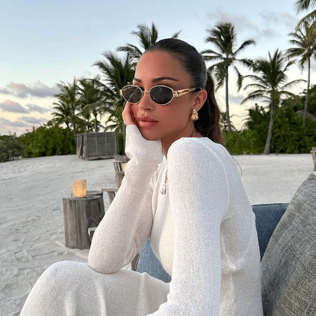 Vintage-Inspired Round Sunglasses with Patterned Tapered Temples