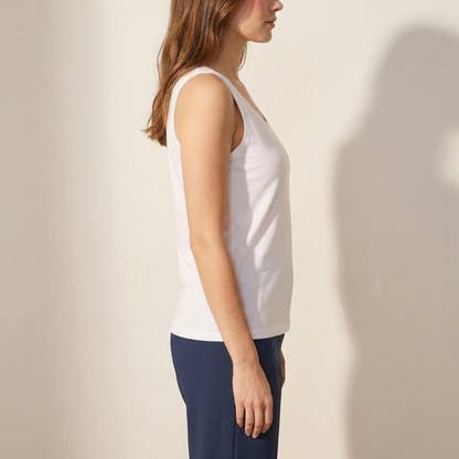Effortless Lightweight Tank Top with Wide Straps and Ribbed Trim