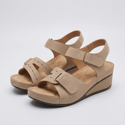 Adjustable Dual-Strap Platform Wedge Sandals with Textured Sole
